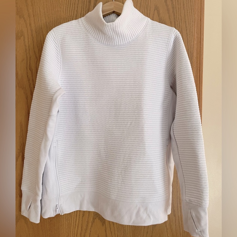 All in Motion Large Lilac Sweatshirt